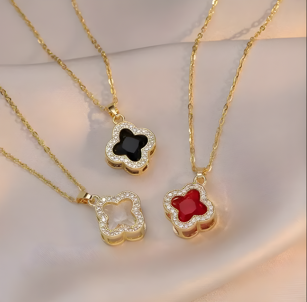 Lucent Charm Kette | Vergoldete Edelstahl Halskette mit Kleeblatt Anhänger